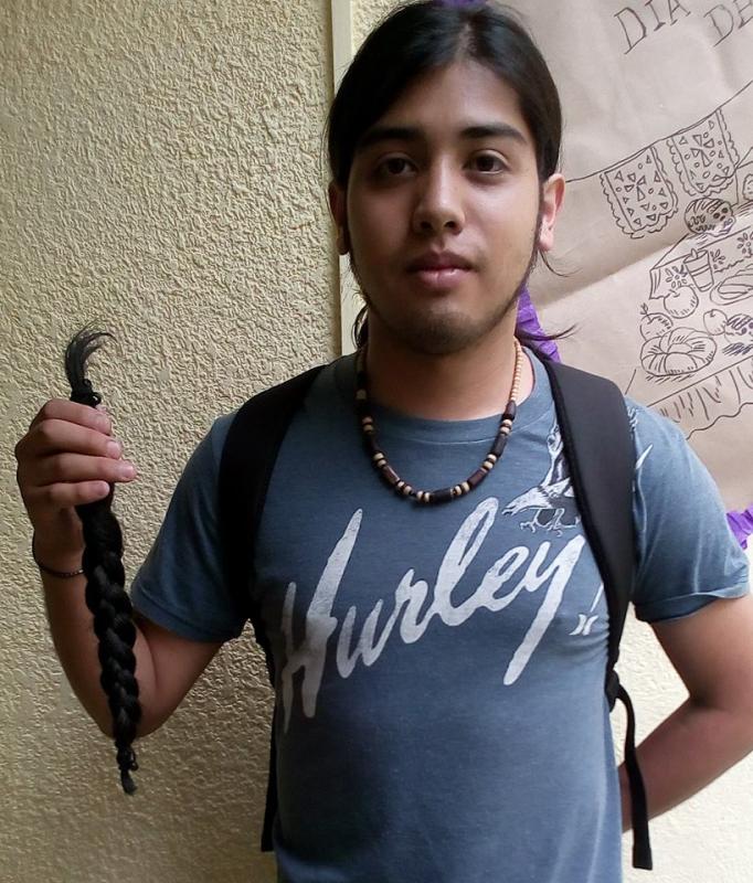 Una trenza de Ayuda.