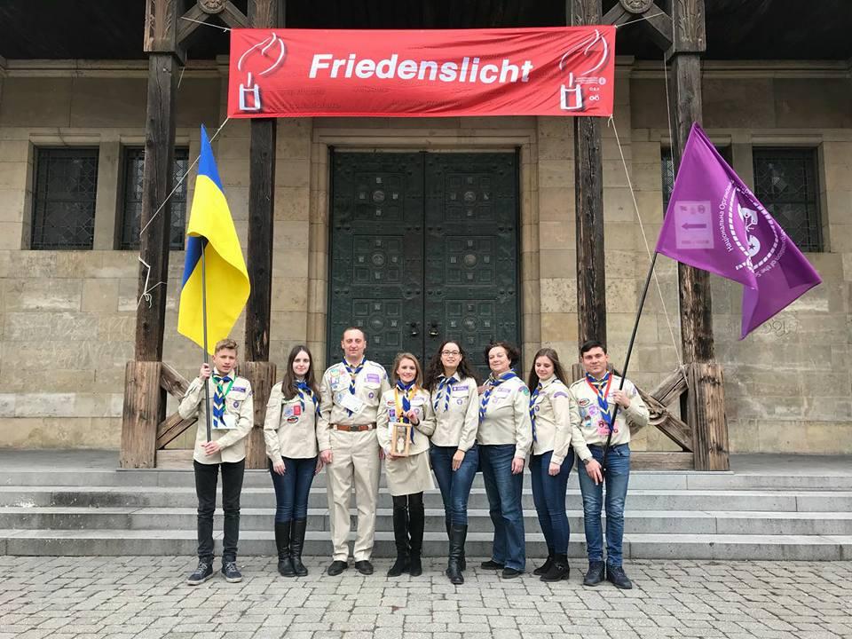 Scouts of NOSU have brought the Light of Peace to Ukraine