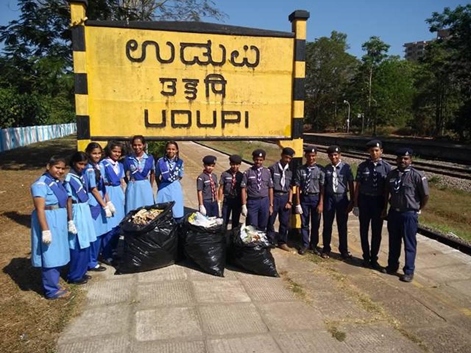 Swachh Bharath Cleanliness Drive Indrali railwaystation Udupi. Karnataka. INDIA.