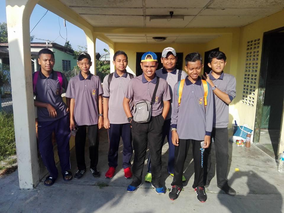 PROGRAM KHIDMAT MASYARAKAT (CSR) PENGAKAP SMKSP
