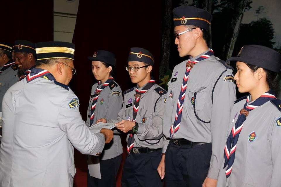 Majlis Pengalungan Dua Butir Manikayu KLM17 di Dewan Seri Temenggong, IPGKTI. 
