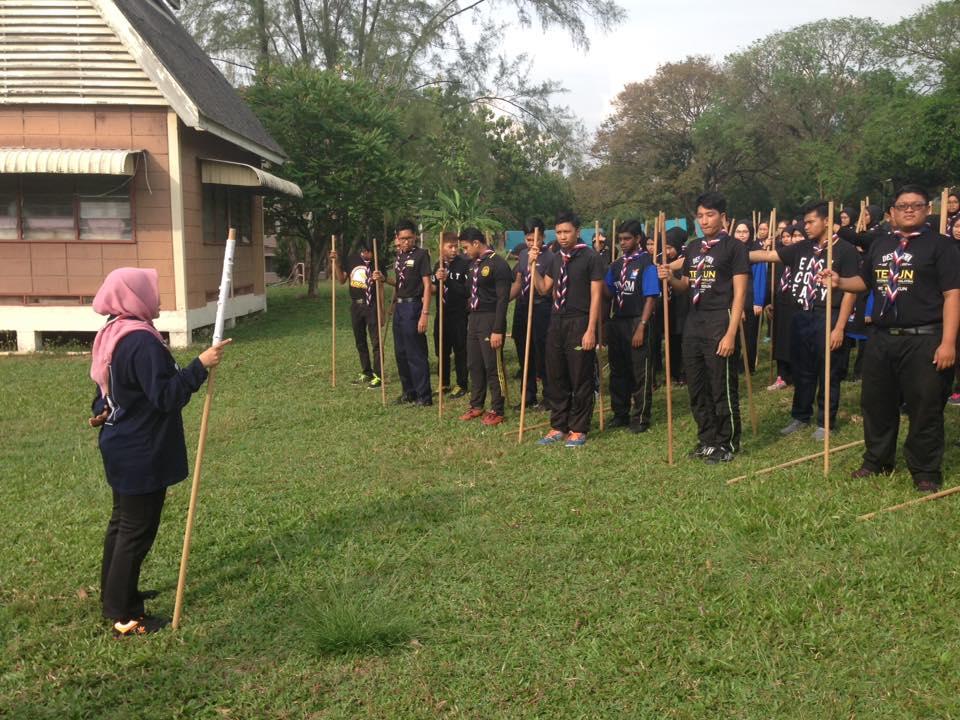 Perjumpaan Kedua Level 100, Semester II, Sidang 2017/18 - Kawad Tongkat