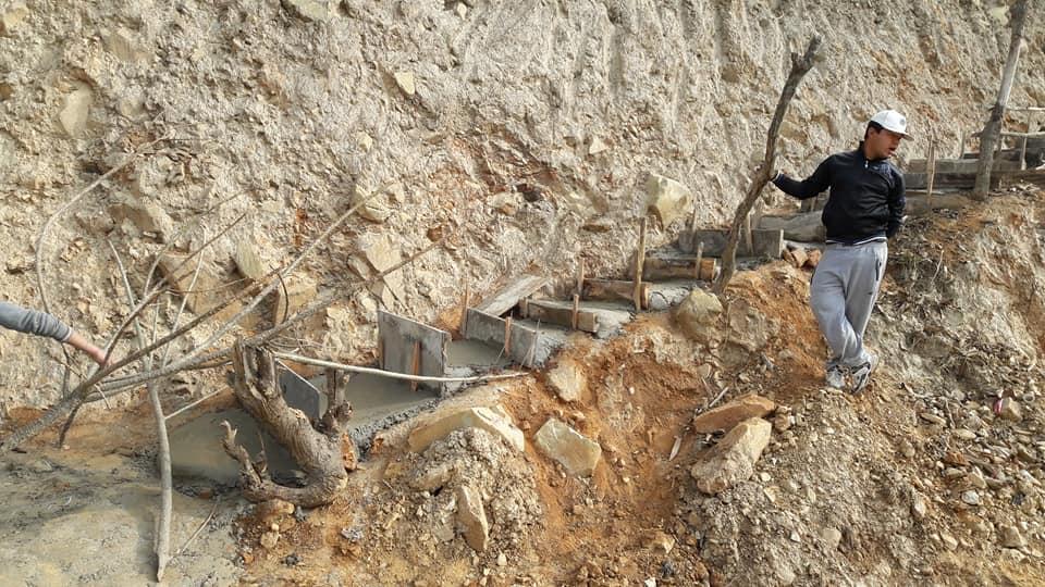 མིའི་རྒྱུན་ལམ།