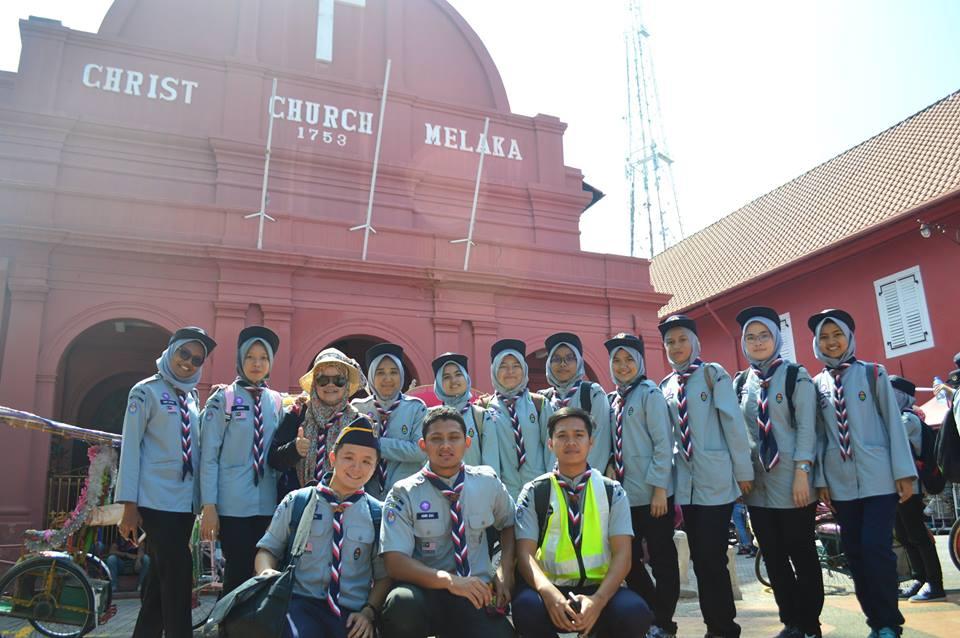 Rovers from KLKM USM travels from Penang to Melaka and has completed 1000 km Expedition Badge