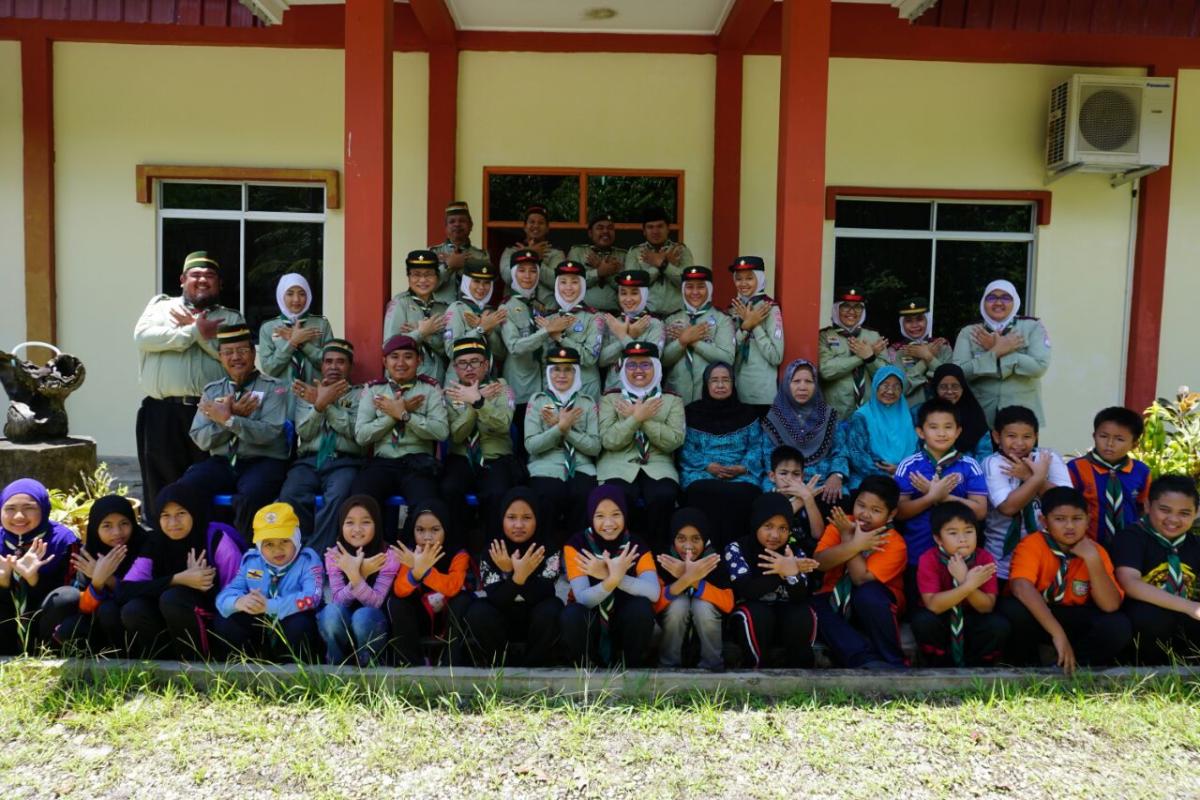 MOP educational visit and community service in Temburong 