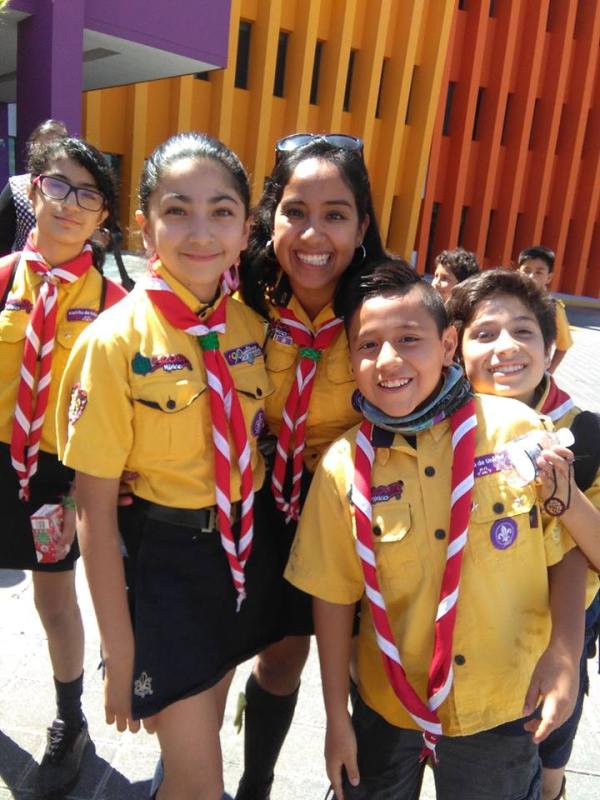Una trenza una sonrisa (pelucas para niñas con cáncer)
