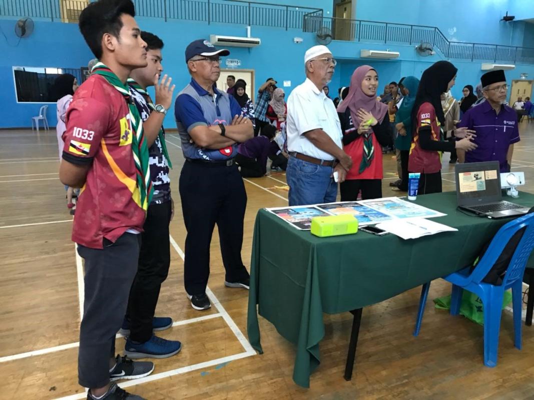 Awareness talk on "Microbeads & Marine Debris" 