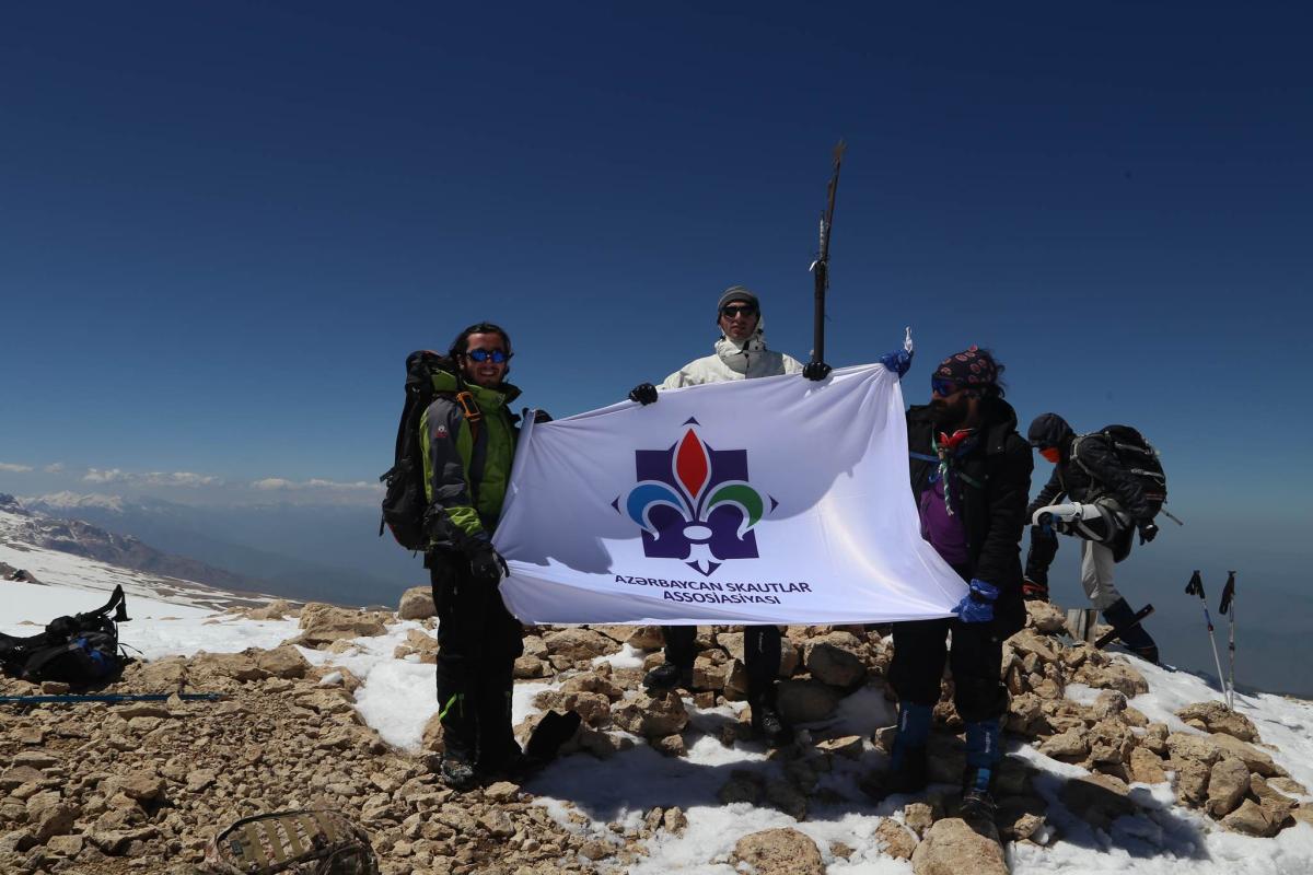 Scouts of Azerbaijan took part in a march to Shahdagh peak Dedicated to 100th Anniversary of Independent Azerbaijan.