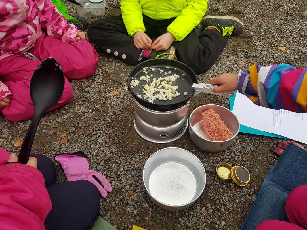 100 New ways of Scouting 