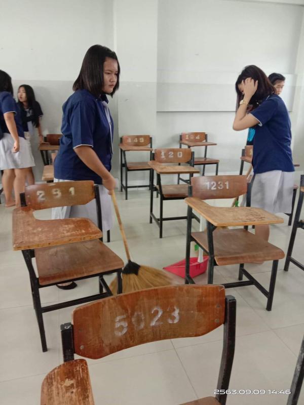 จิตอาสาทำความสะอาดห้องเรียน