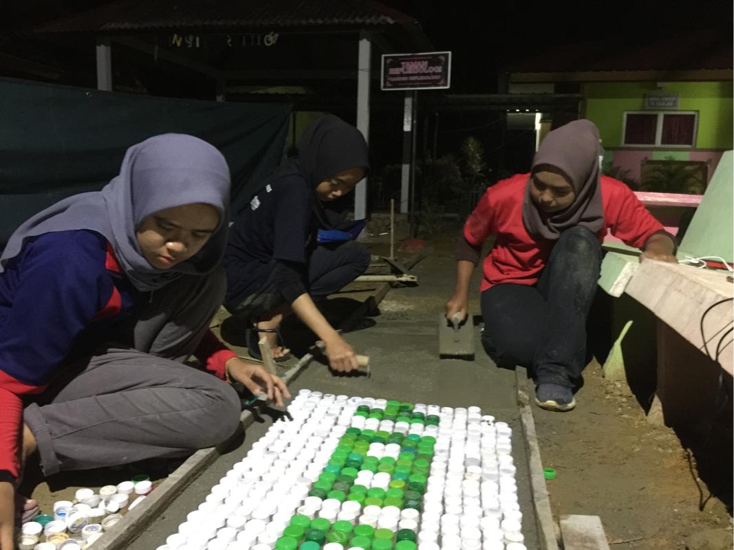 Reuse Recycle Garden Project (SWA Voluntary Service) Hari Ketiga Projek