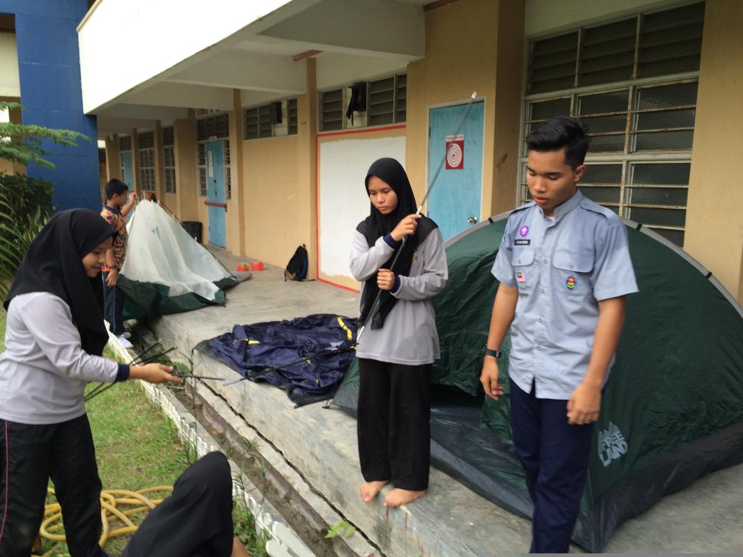 AKTIVITI GOTONG ROYONG MEMBASUH KHEMAH 
