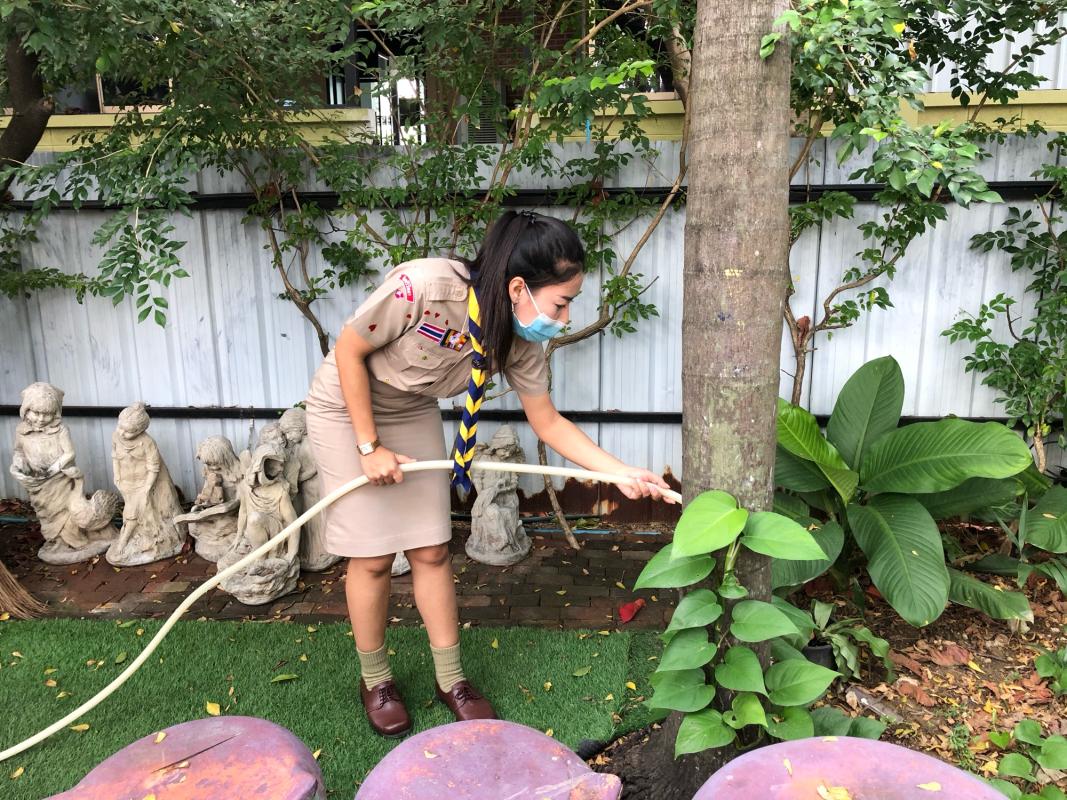 จิตอาสารดน้ำต้นไม้