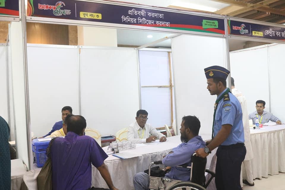 জাতীয় আয়কর মেলায় রোভার স্কাউটদের সহায়তা প্রদান..!