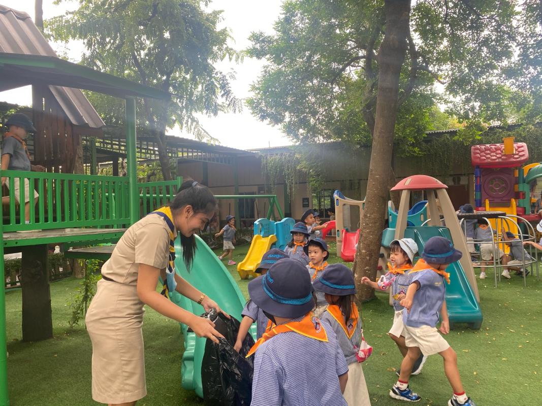 จิตอาสาเก็บขยะ