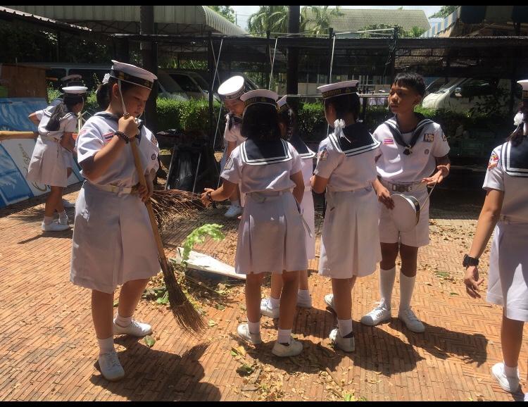 จิตอาสาช่วยกันทำความสะอาด