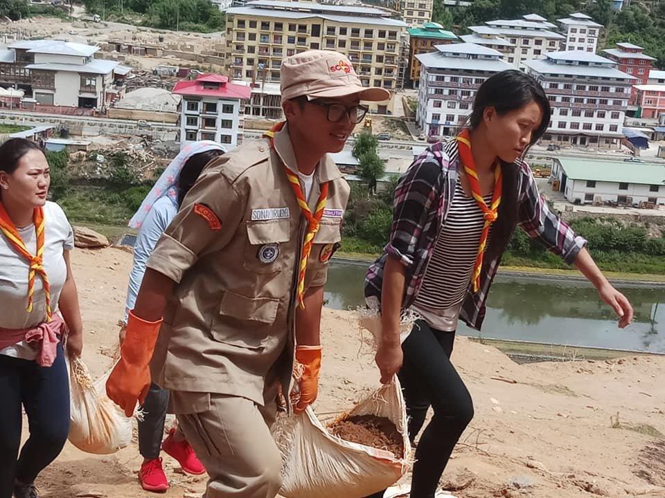 Scouts lending a hand at the Local Nunnery Center
