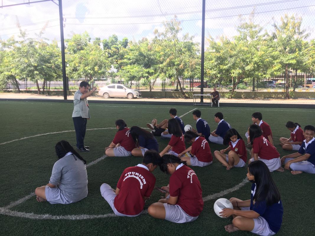 ให้ความรู้ทักษะการเล่นกีฬาวอลเลย์บอล