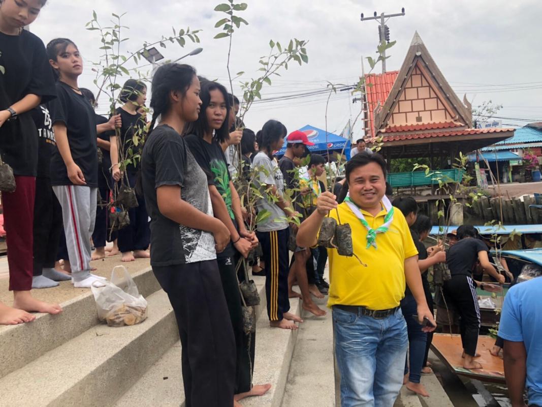 ปลูกป่าชายเลน