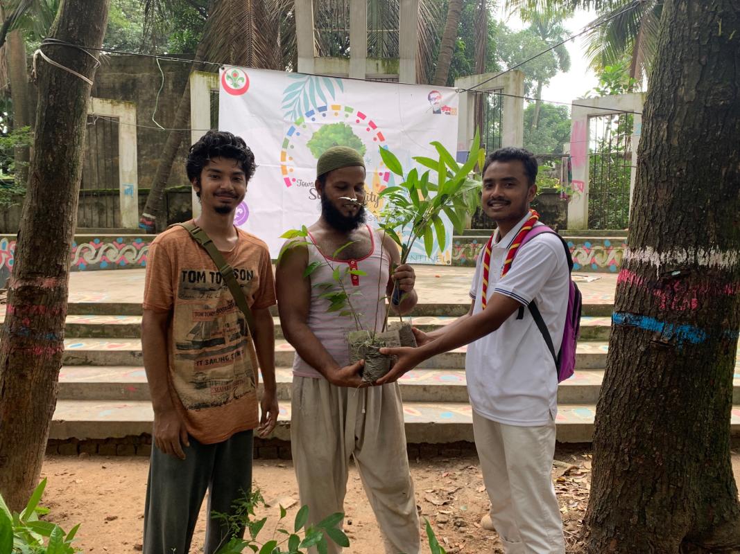 DONATING TREES TO FAMILIES IN NEED