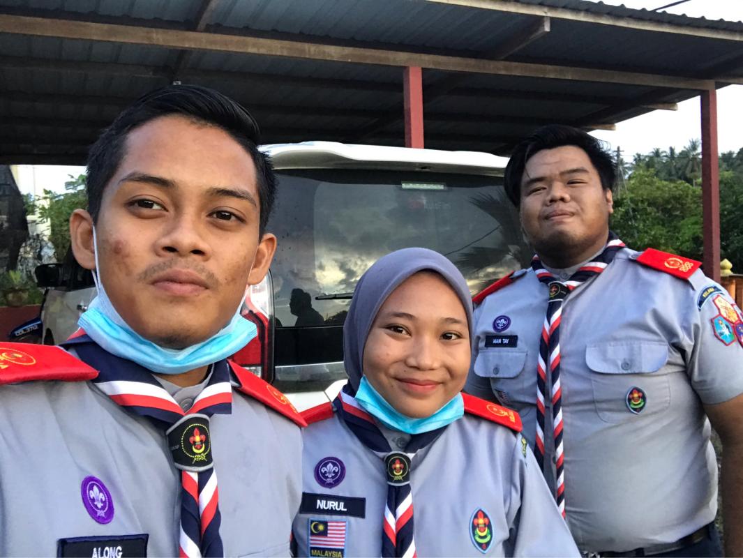 Pengagihan Face Shield kepada Frontliner Daerah Maran