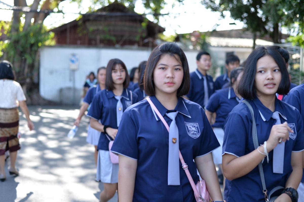 แห่เทียนเข้าพรรษา