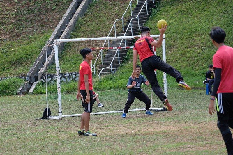 Kejohanan Bola baling dan Bola Jaring (1 bulan, 1 sukan) 
