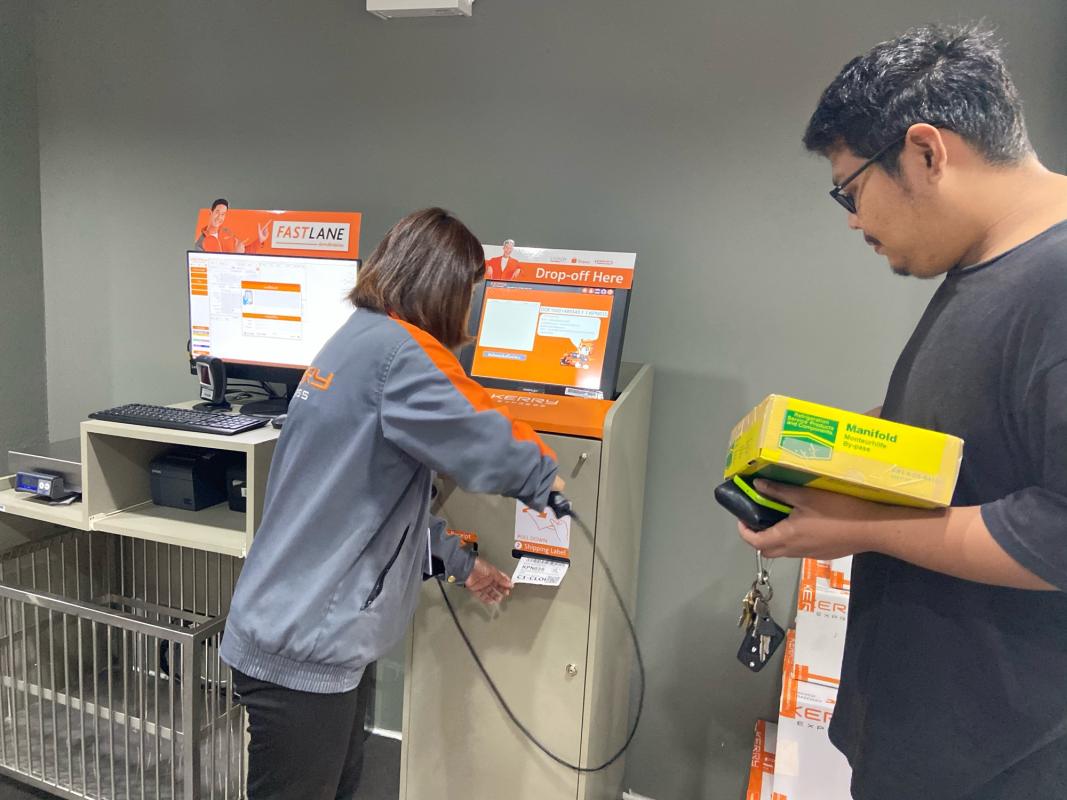 ให้ความรู้เกี่ยวกับการฝากส่งพัสดุ