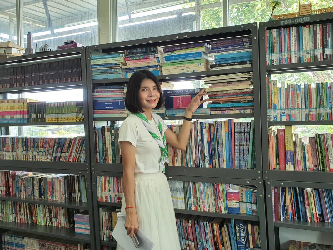 ช่วยจัดหนังสือห้องสมุด