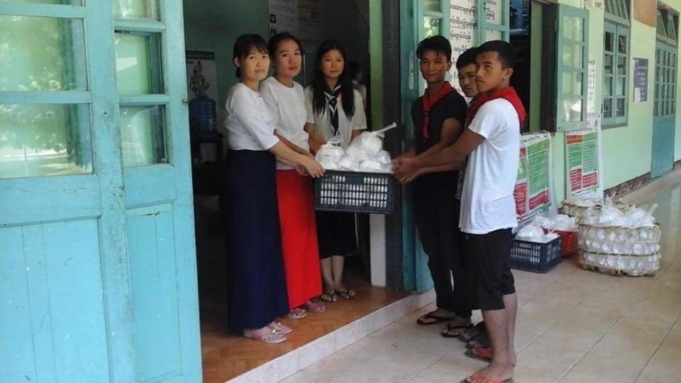 Feed the patients from Theinzeik public hospital