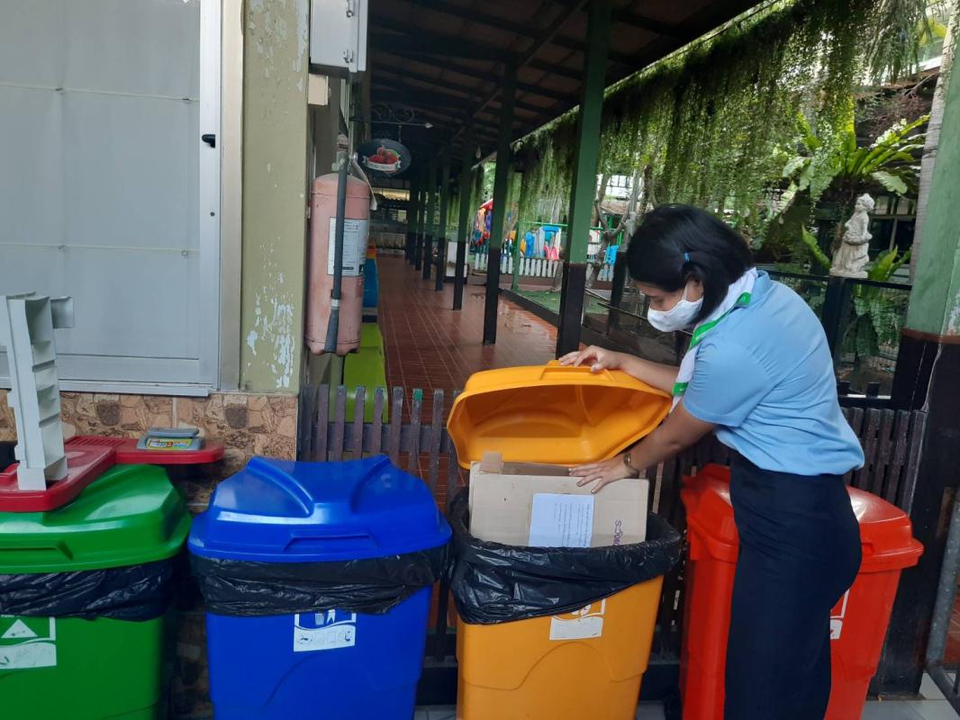 จิตอาสา คัดแยกขยะ