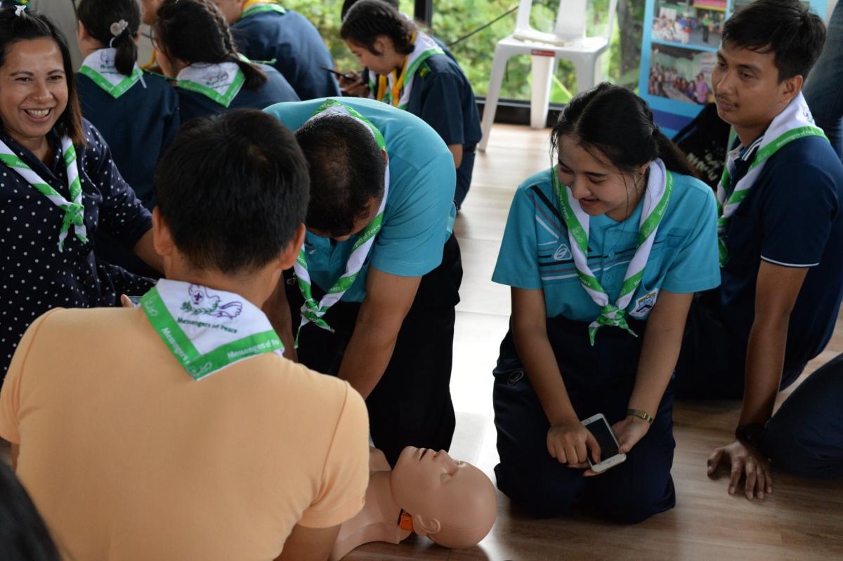 เข้าร่วมการฝึกการช่วยชีวิตขั้นพื้นฐาน