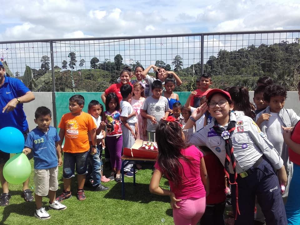 AYUDANDO A NARANJAL