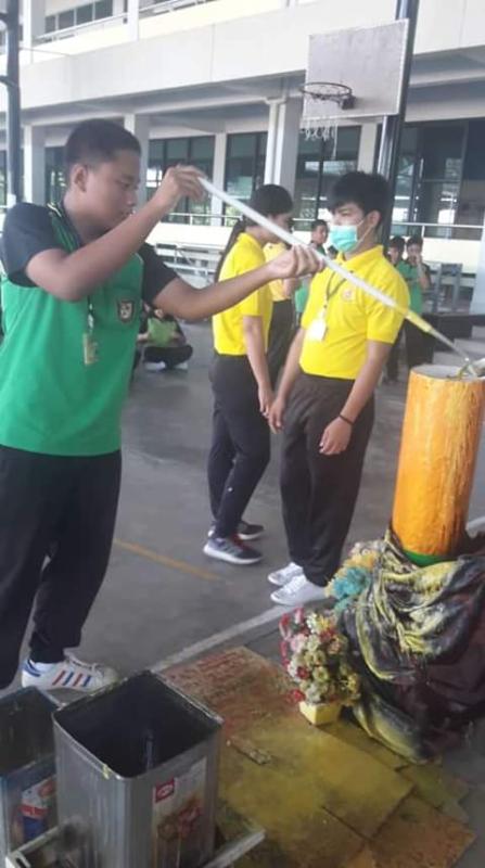 กิจกรรมแห่เทียนจำนำพรรษา  ประจำปีการศึกษา