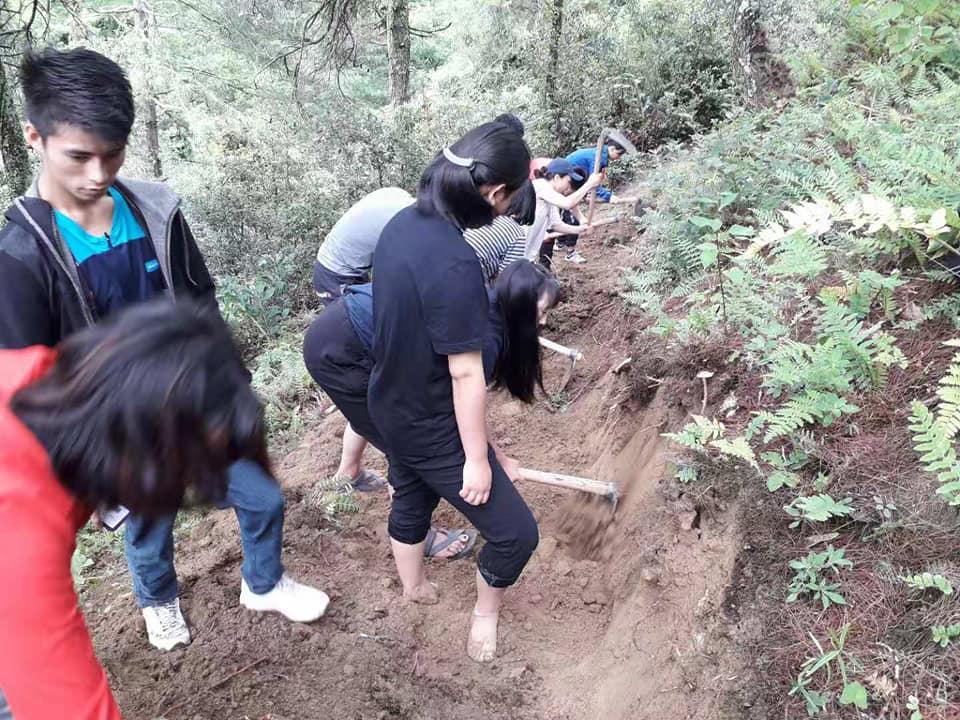 Paving of footpath route on the way to Tseto goenpa, Paro.