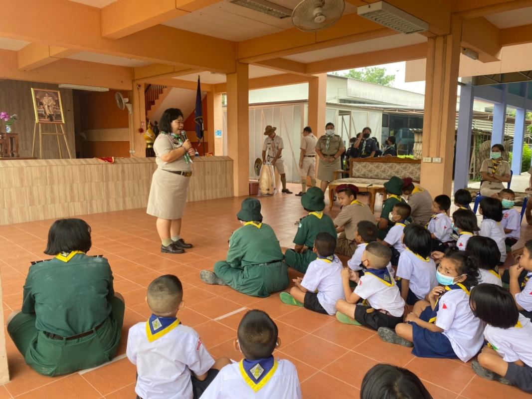 ให้ความรู้กับนักเรียนเกี่ยวกับmop