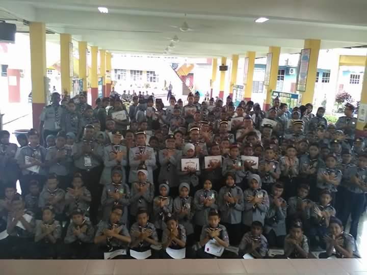 saya menjadi seorang pembantu dalam kem cuboree