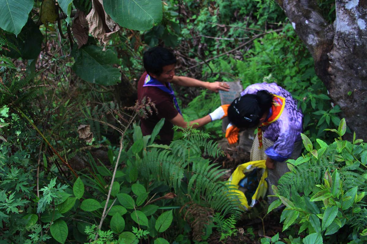 CLEAN UP CHONGZHU. our place....our planet.....our resronsibility.