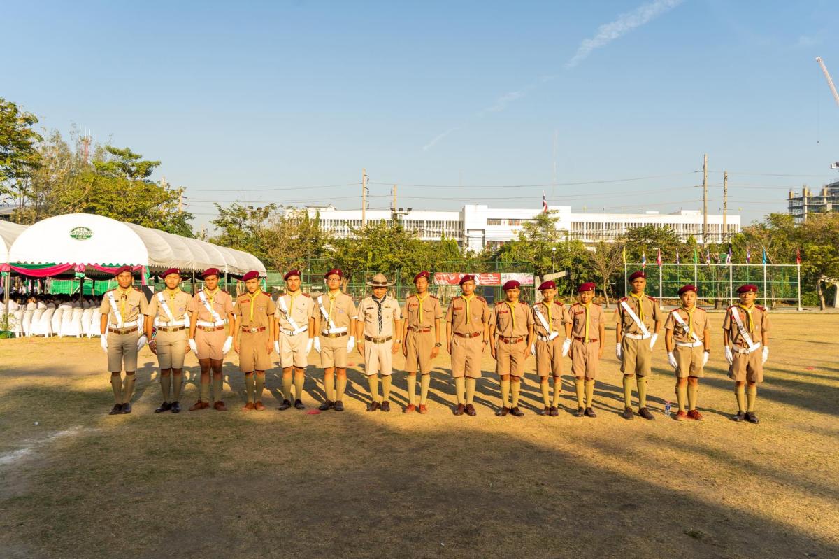 ลูกเสือจราจร  ในพิธีวางศิลาฤกษ์เเละยกเสาเอก