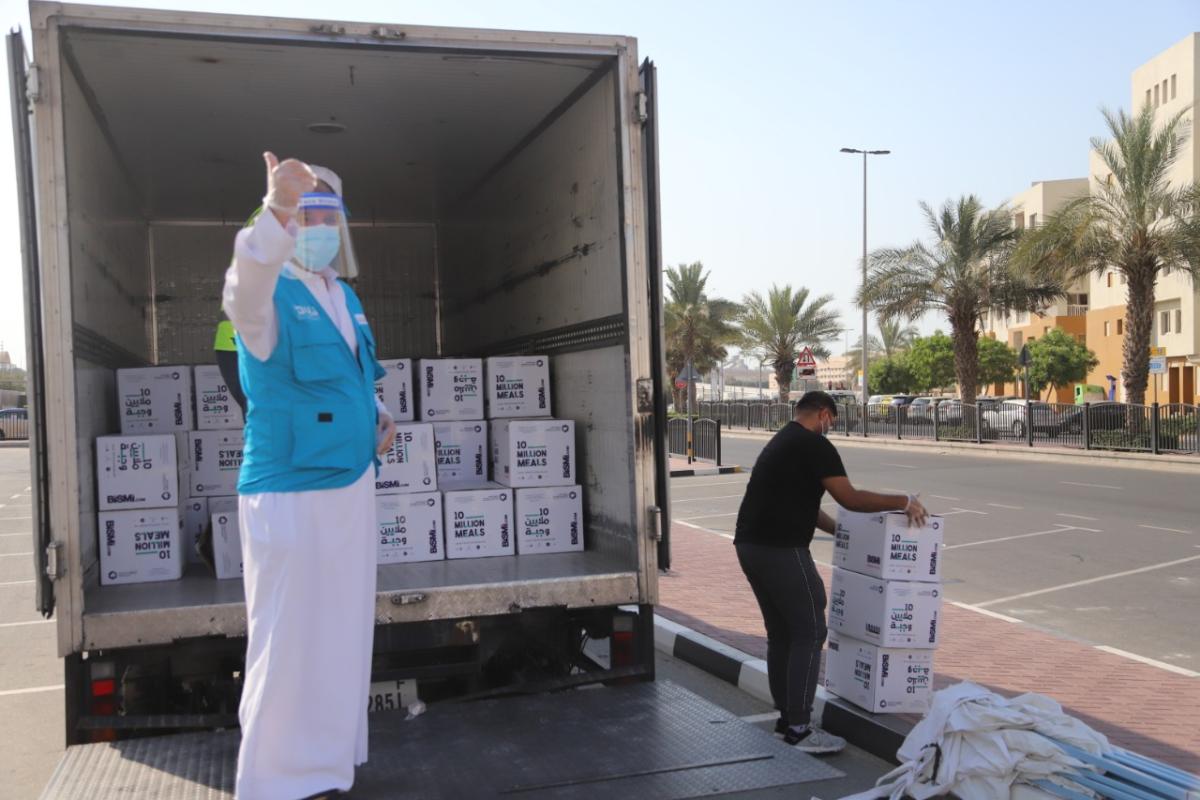 كشافة دبي تساهم في حملة «10 ملايين وجبة» نموذج عالمي لسرعة الاستجابة وإنتاج حراك وطني