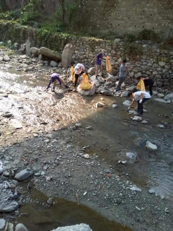 Earth hour cleaning campaign 