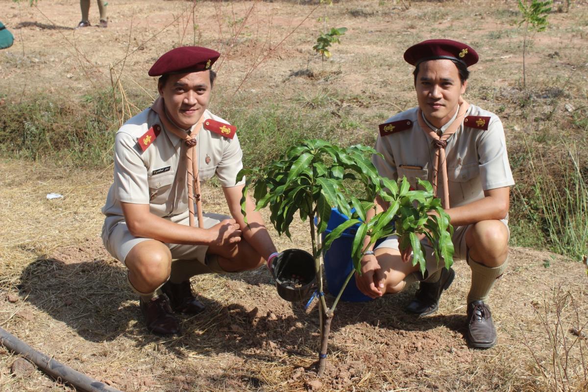 ลูกเสือจิตอาสาปลูกป่าพัฒนาโรงเรียน