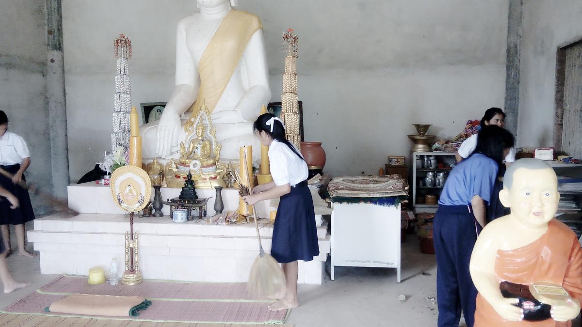 ทำความสะอาดวัด