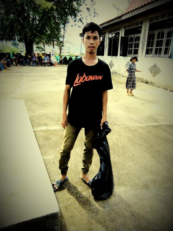 เก็บขยะ