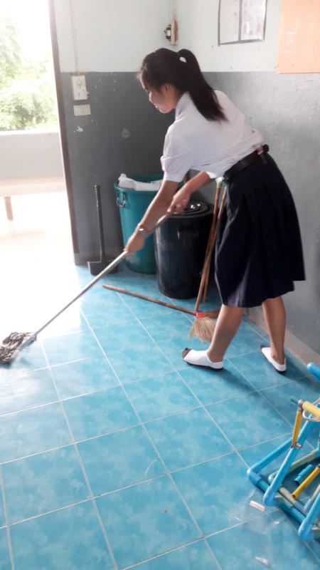 ทำความสะอาดห้องเรียน