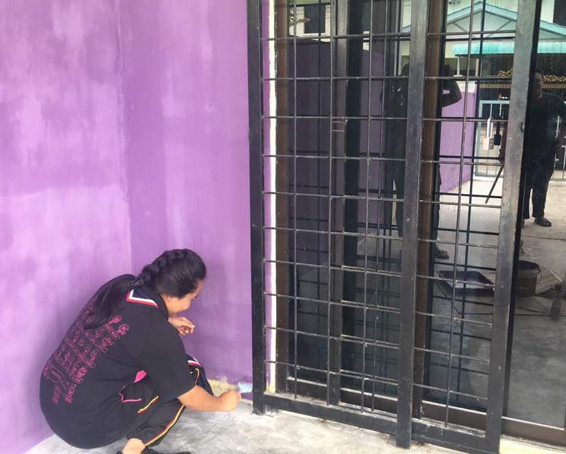 Mengecat rumah pengakap
