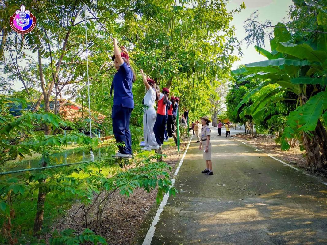 เป็นวิทยากรประจำหมู่ฝึกอบรม