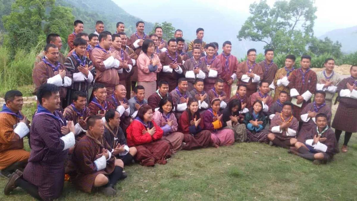 Community Based Scouting Learns Multi Lateral Social Issues