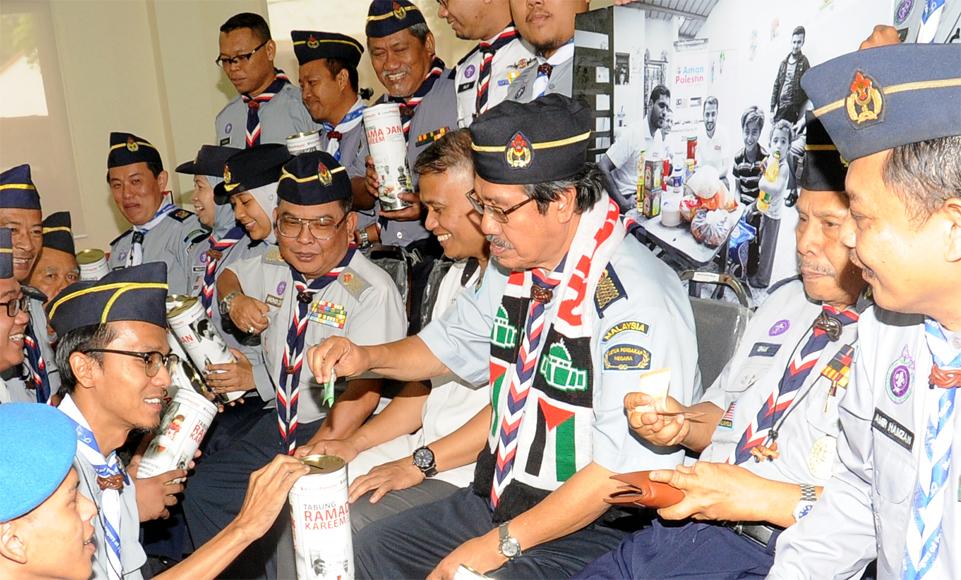 KUTIPAN TABUNG RAMADAN KAREEM UNTUK AMAN PALESTIN