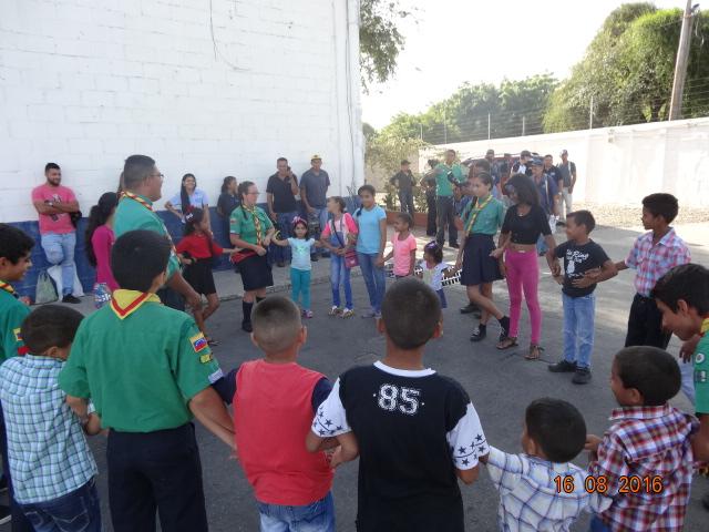 Dando Una Sonrisa Ecologica a los niños